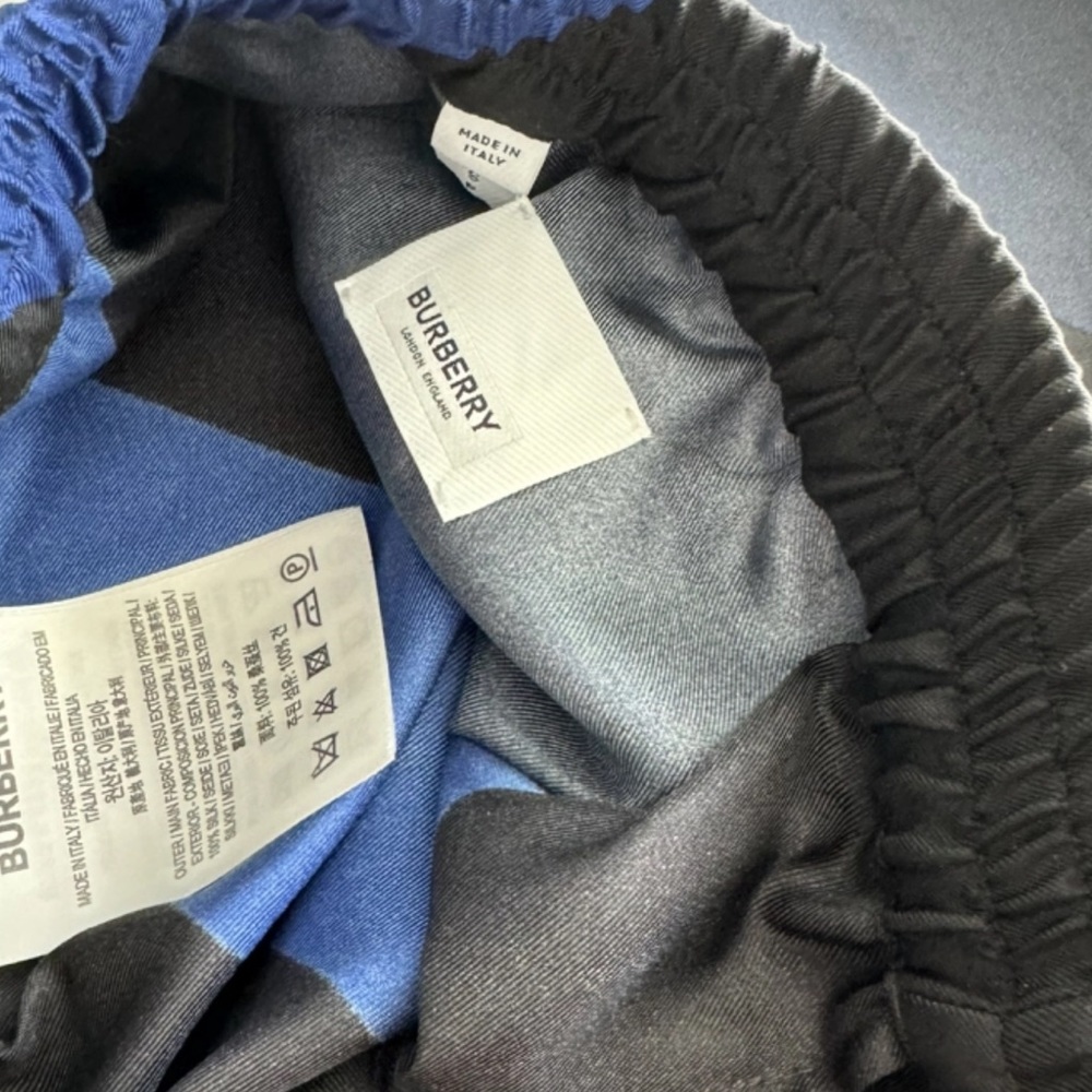 Burberry silk trousers - Picture 5 of 8